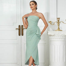 Load image into Gallery viewer, Elegant green one-shoulder sleeveless polyester dress for women